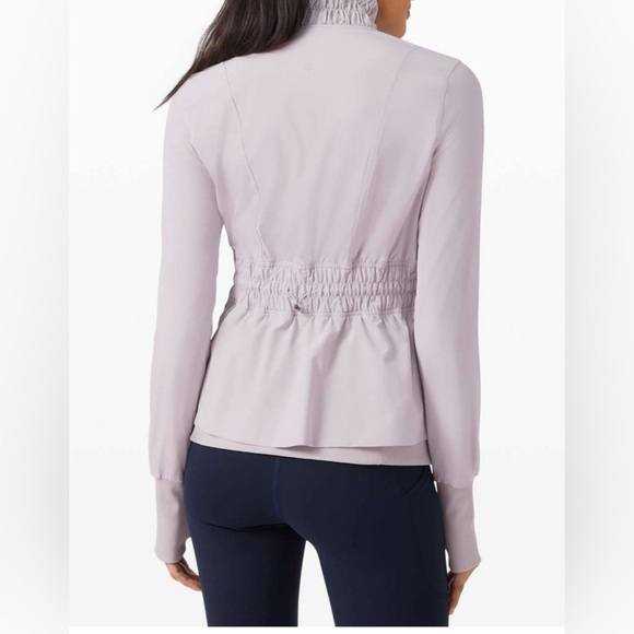 Lululemon Sights Seen Sweat Wicking Jacket in Iced Lilac No Bulk Lightweight - Picture 2 of 11